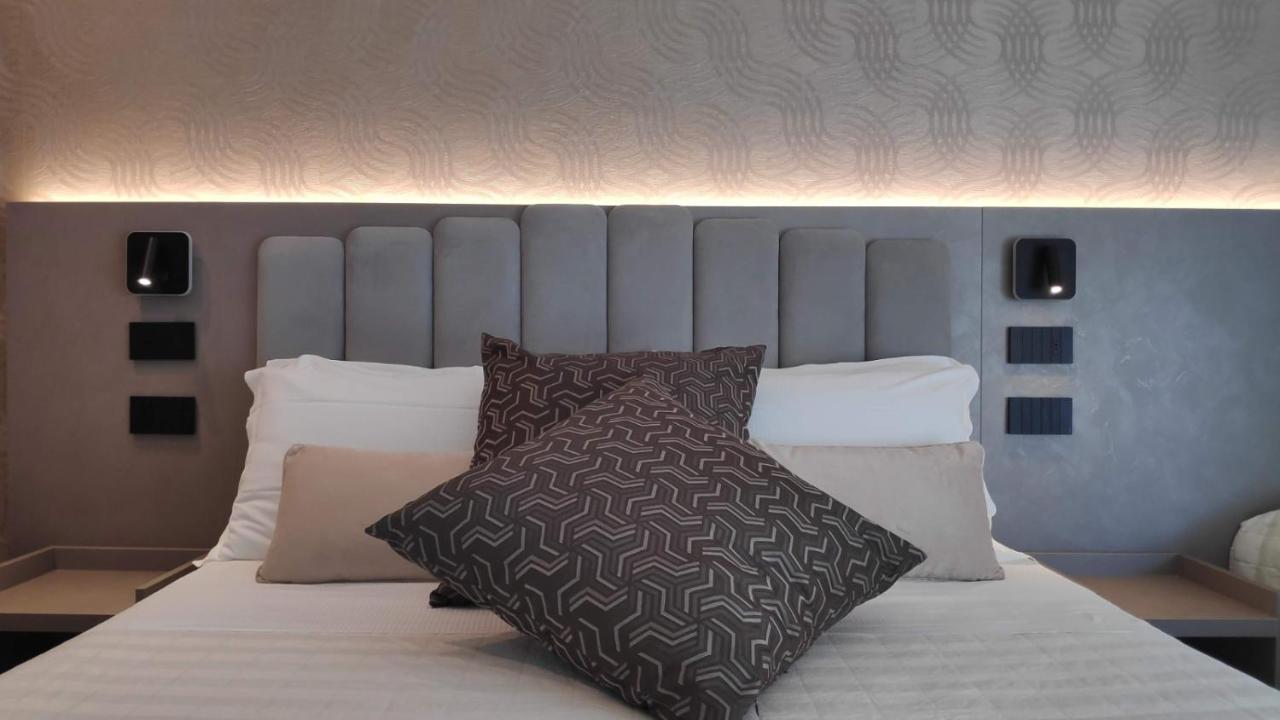 Hotel Ascot Риччоне Екстер'єр фото