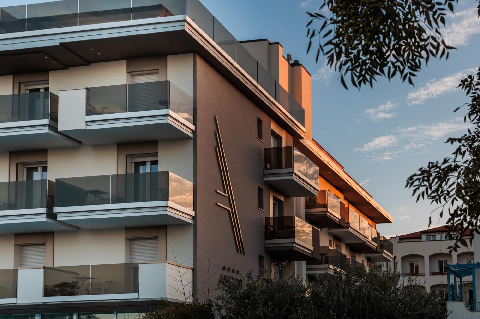 Hotel Ascot Риччоне Екстер'єр фото