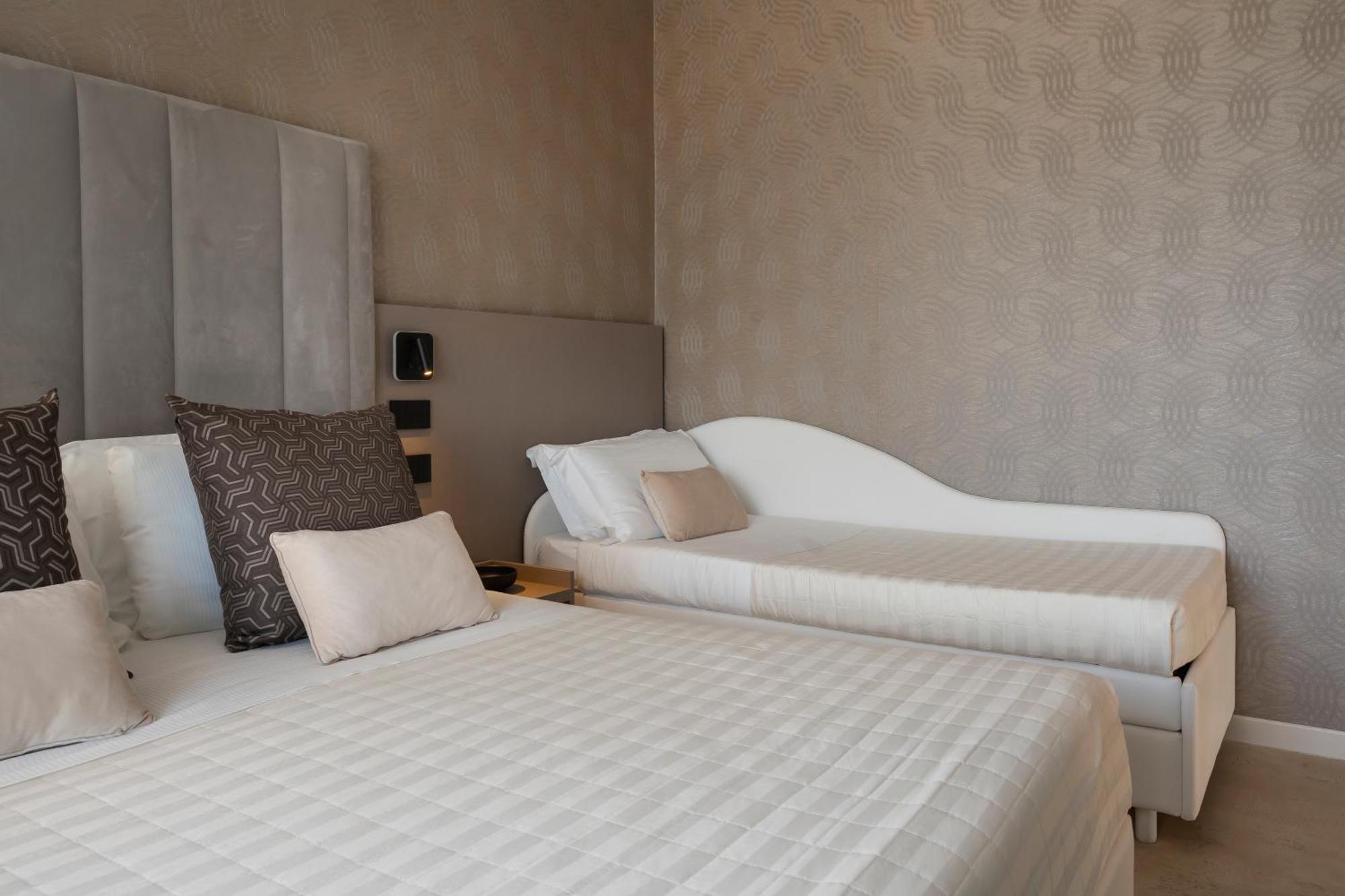 Hotel Ascot Риччоне Екстер'єр фото